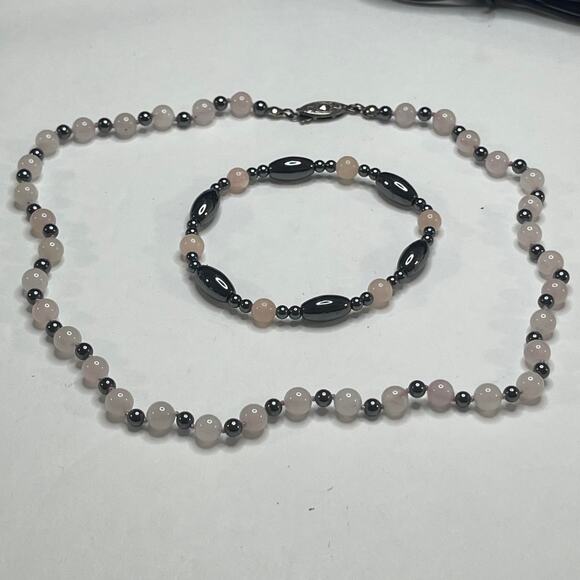 Rose quartz and maybe hematite necklace and stretch bracelet set petite trendy - Picture 1 of 8